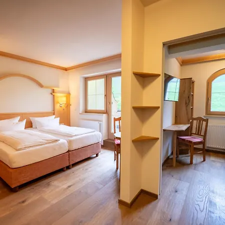 Vital Kristall Hotell 4*