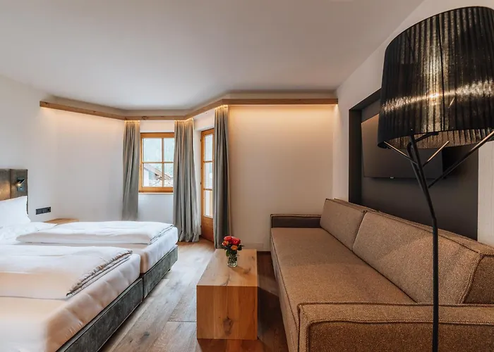 Vital Kristall Hotel 4*